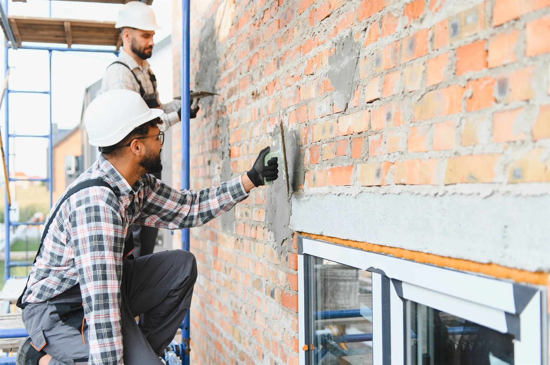 Exterior Wall Rendering specialists in action