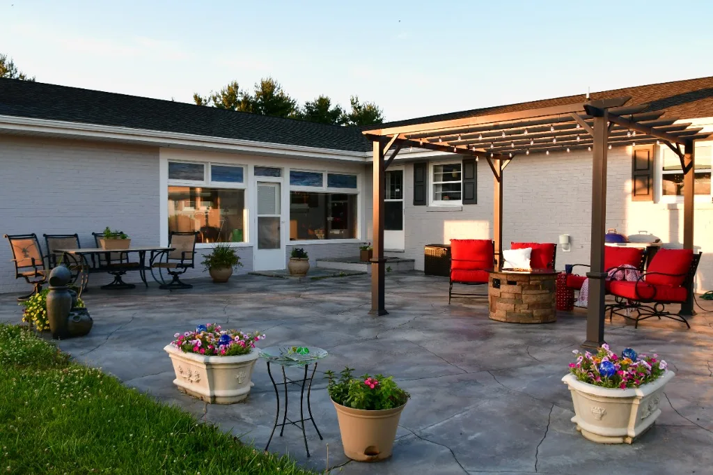 Patio Renovation specialists in action