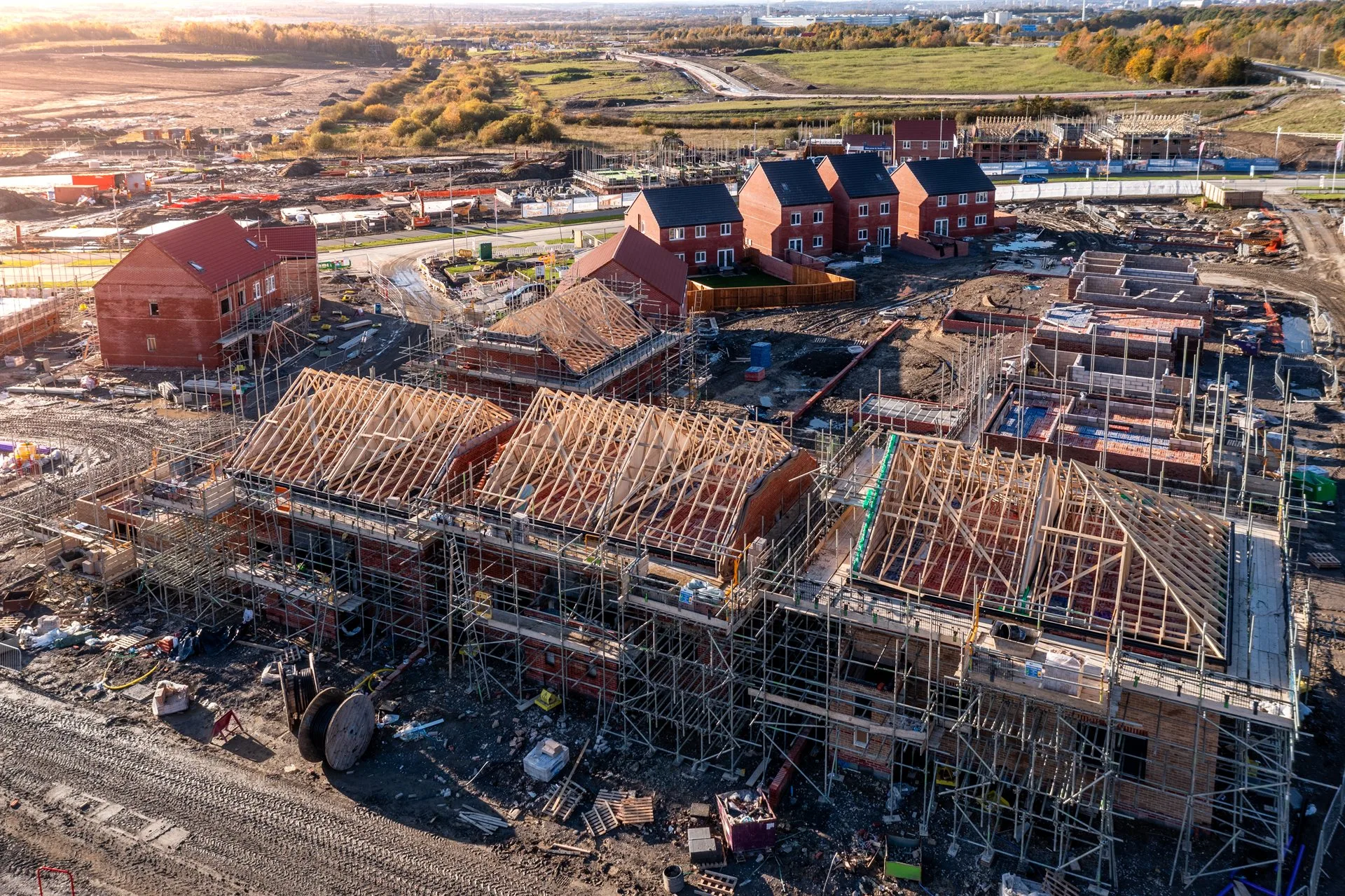 Roofing specialists in action